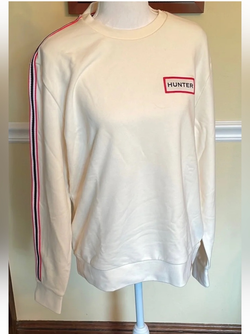 Hunter Cream Crewneck Sweatshirt with Red & Navy Shoulder Stripes